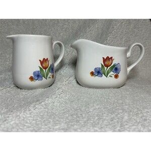 Corelle Coordinates Stoneware Floral Gravy Boat And Creamer